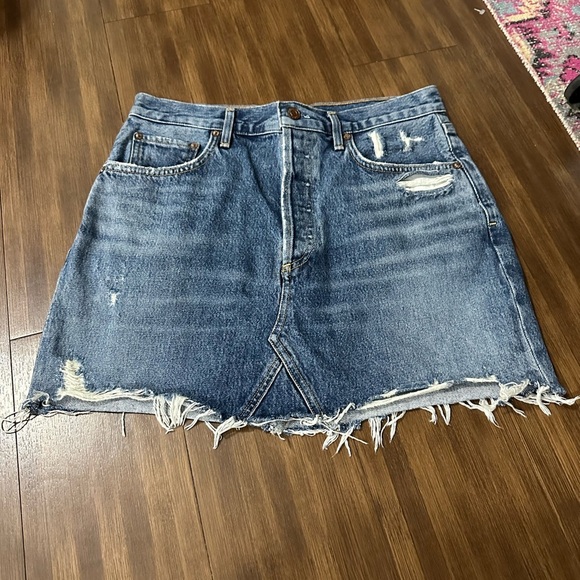 AGOLDE Quinn high rise distressed denim skirt in ransom wash A068C-811 size 28 - Picture 9 of 10